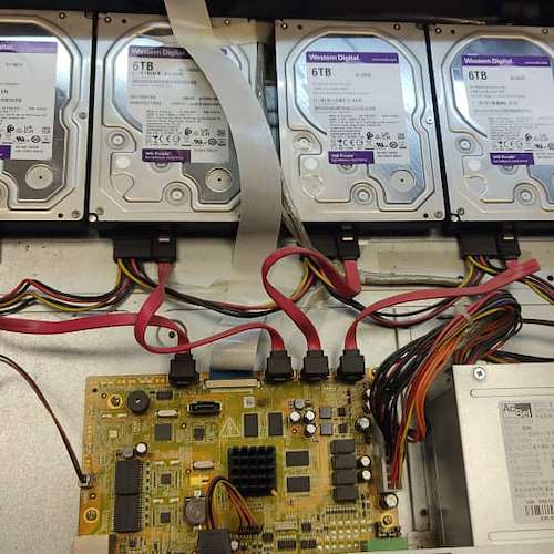 تعمیر کار هارد کامپیوتر